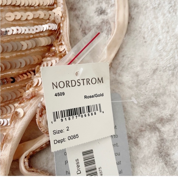 Cassandra Stone by Mac Duggal Sequins Gown Rose Gold Size 2 New - Picture 2 of 12